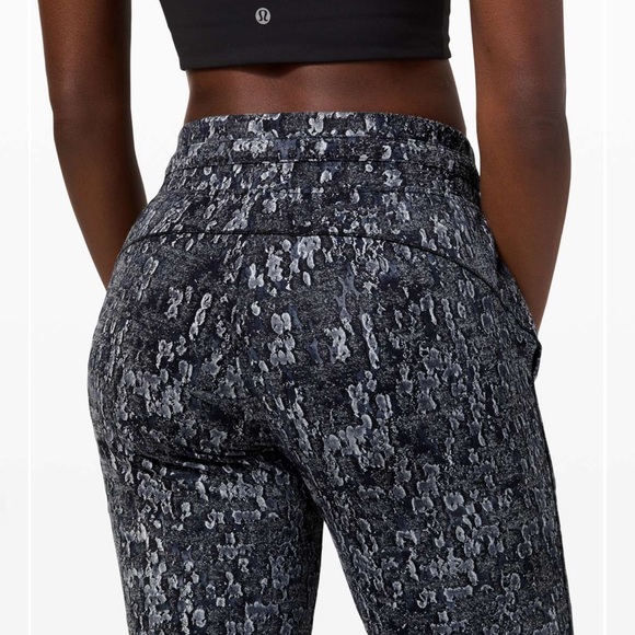 🔥SOLD🔥Lululemon Ready to Rulu Jogger 29" - Picture 3 of 12